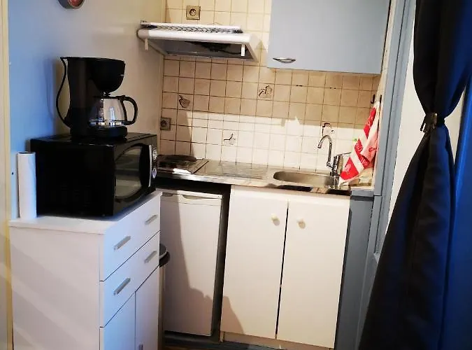 Independant Centre Aix Les Bains * إيكس ليه با
